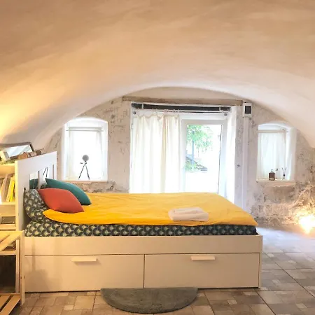 Apartment Transylvanian Hobbit House